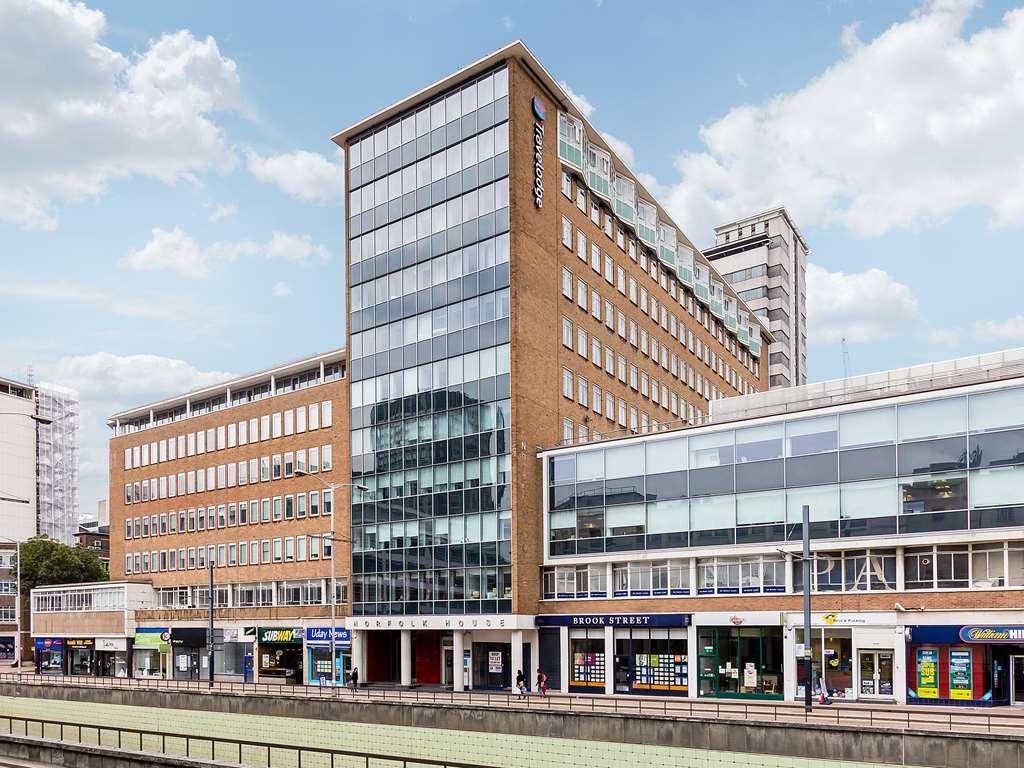 Travelodge Croydon Central מראה חיצוני תמונה