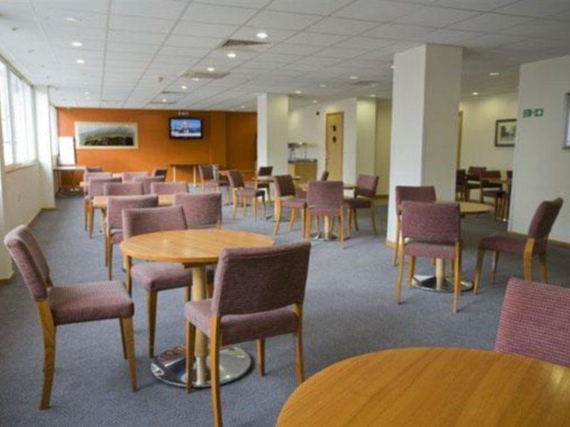 Travelodge Croydon Central מראה חיצוני תמונה