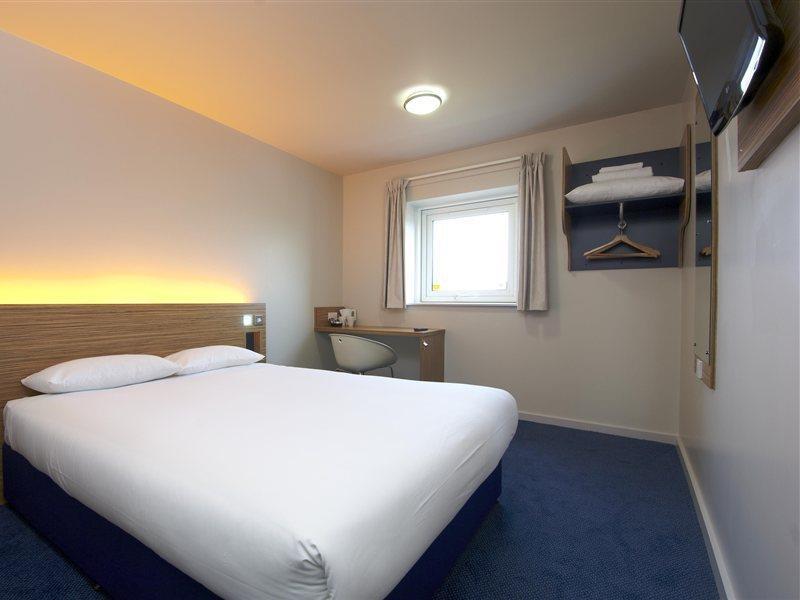 Travelodge Croydon Central מראה חיצוני תמונה