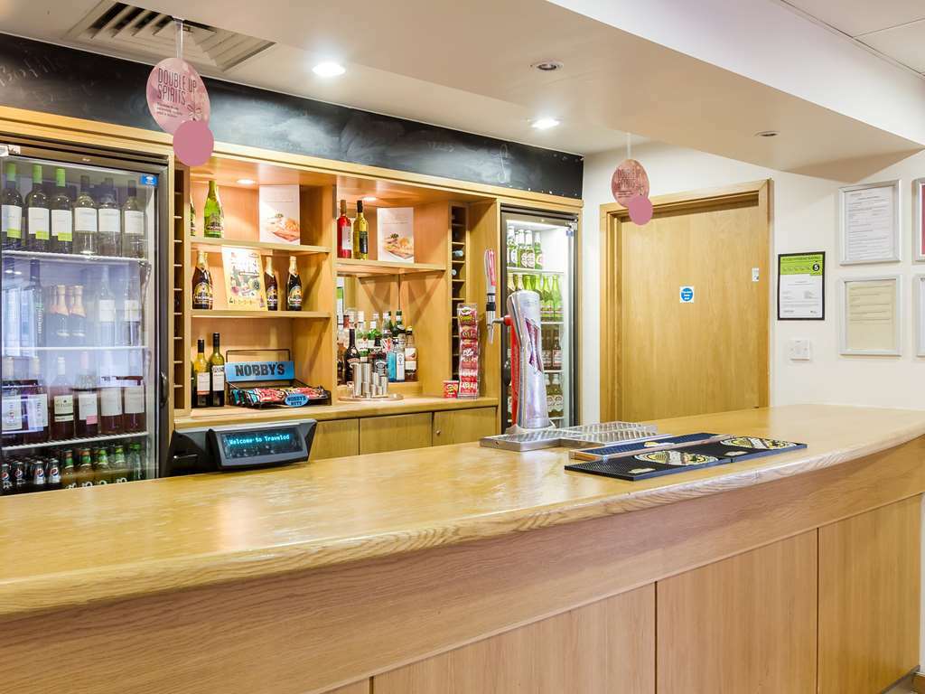 Travelodge Croydon Central מסעדה תמונה
