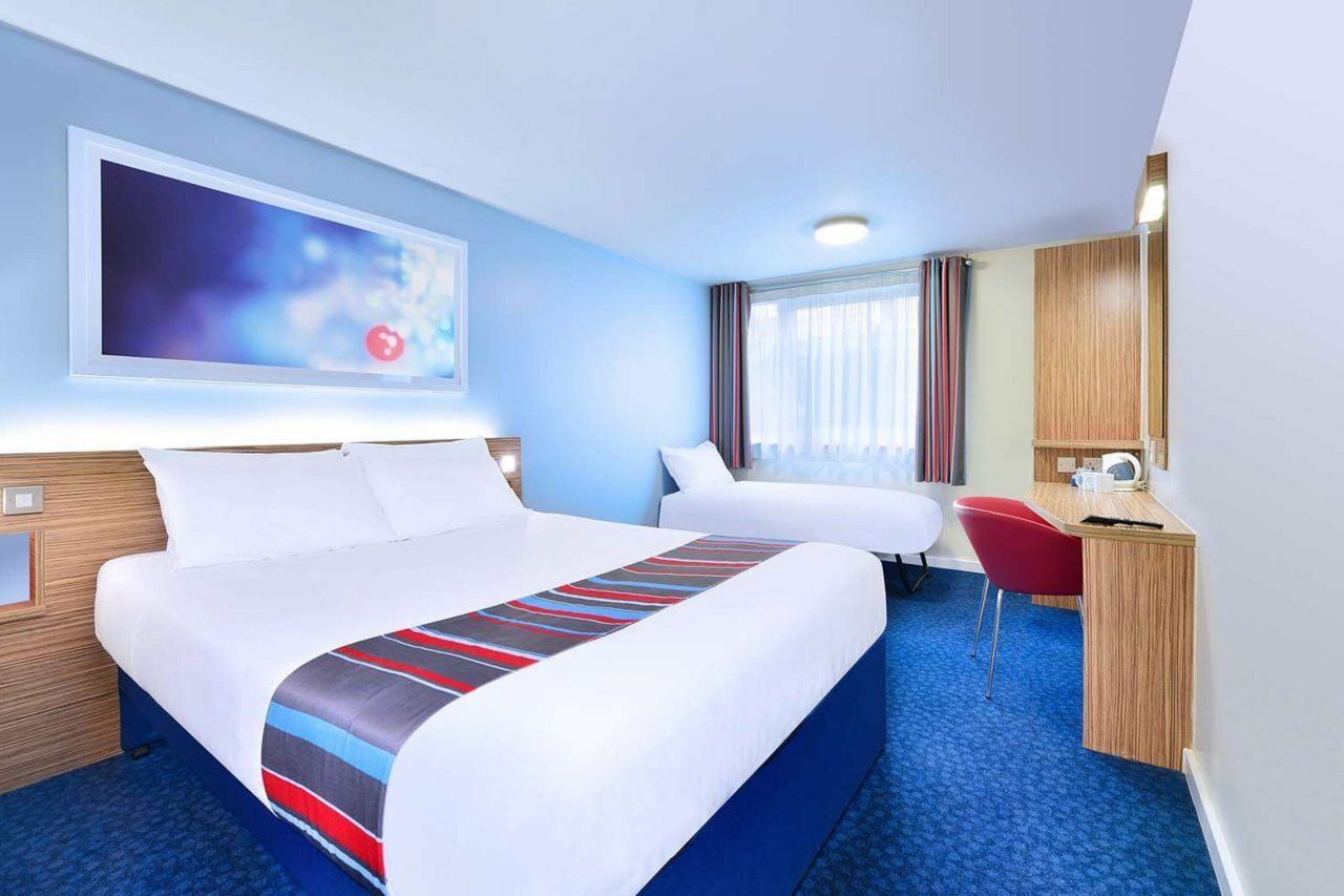 Travelodge Croydon Central מראה חיצוני תמונה