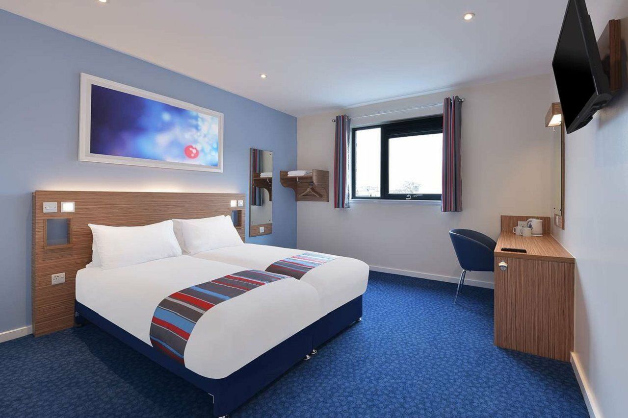 Travelodge Croydon Central מראה חיצוני תמונה
