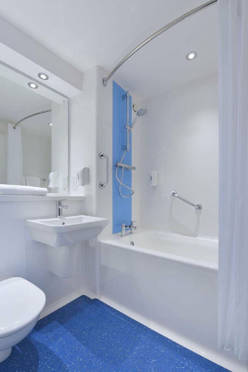 Travelodge Croydon Central מראה חיצוני תמונה